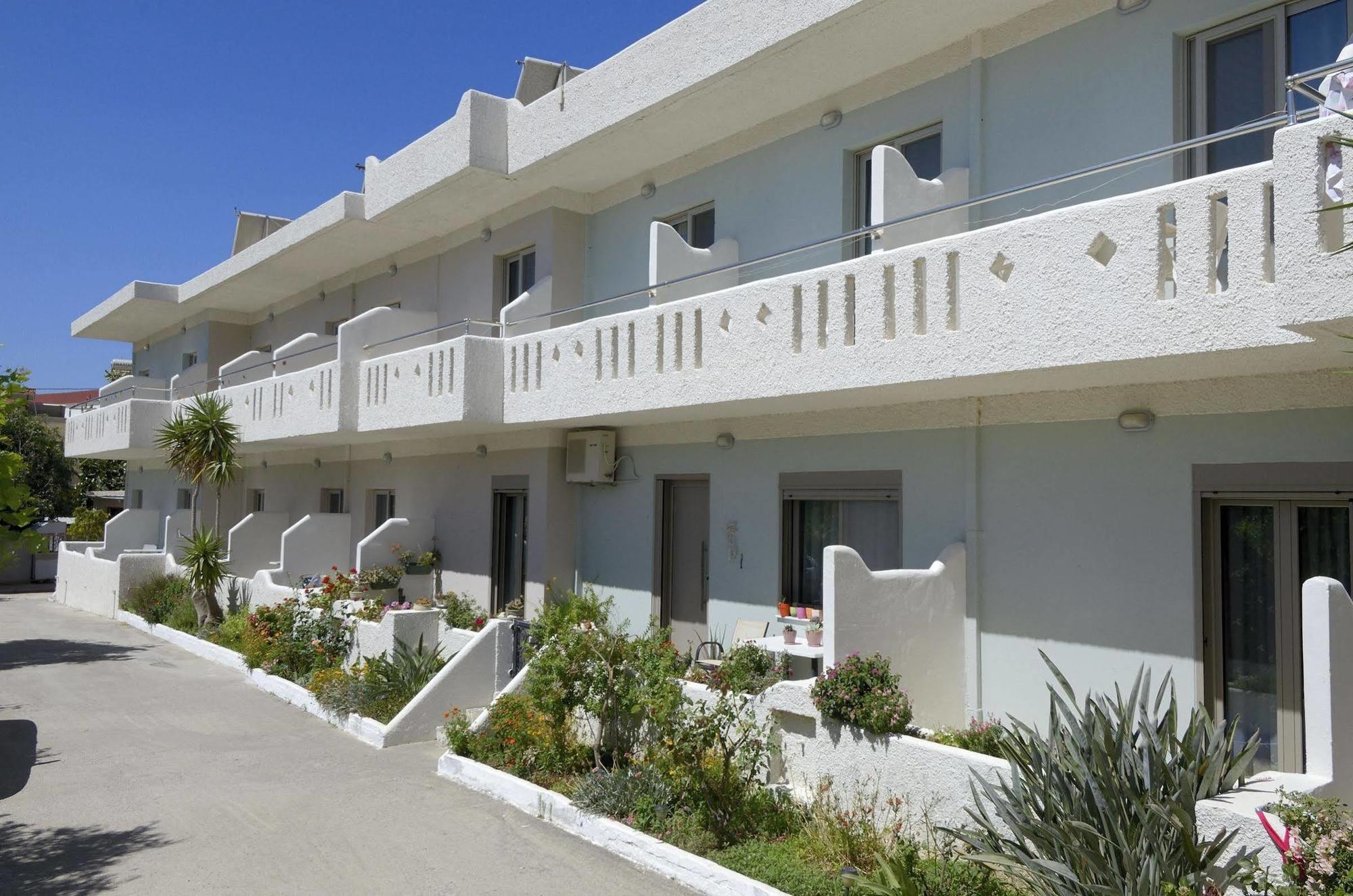 Costas & Chrysoula Lejlighedshotel Plakias Eksteriør billede